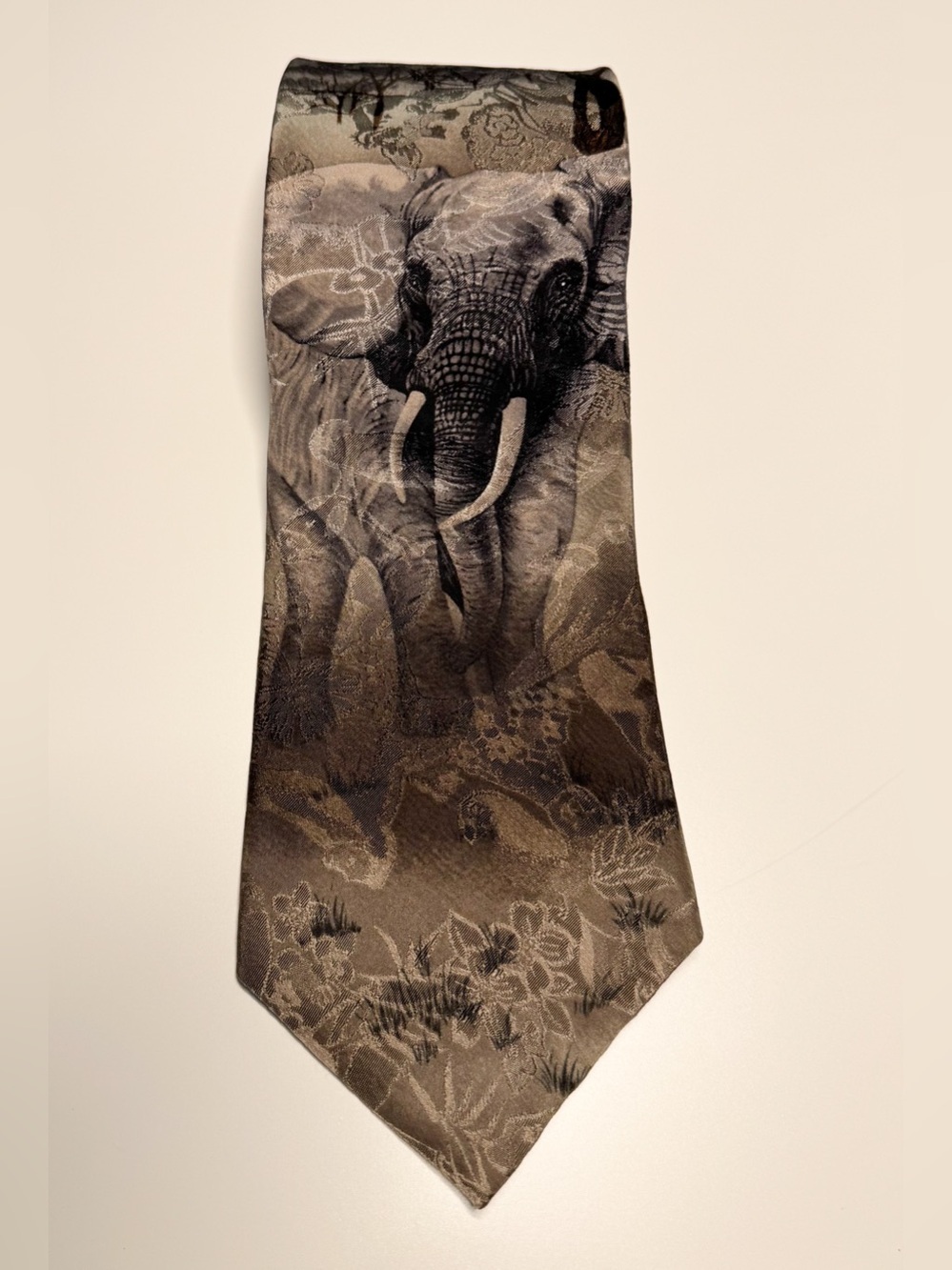 Wembley Endangered Species Elephants Necktie Vintage 100% Silk Tie Made in USA
